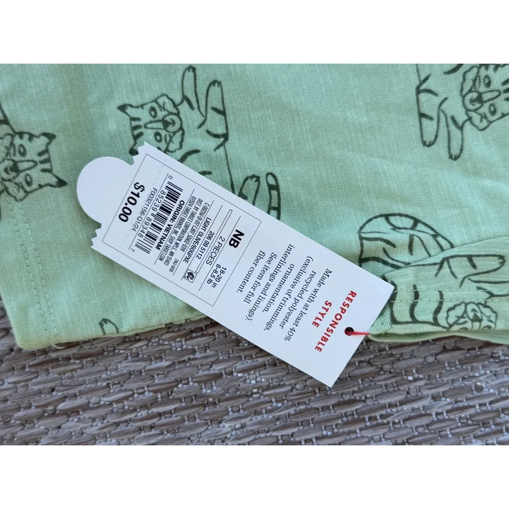 Cat & Jack Infant 2 Piece Set Light Olive Green Cat Print Top and Shorts‎ NB NWT